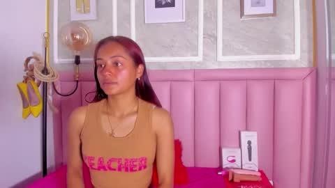 holly online show from 02/09/26, 08:24