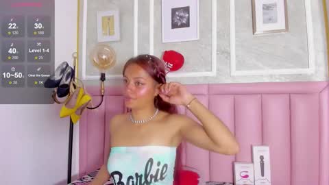 holly online show from 02/17/26, 08:59