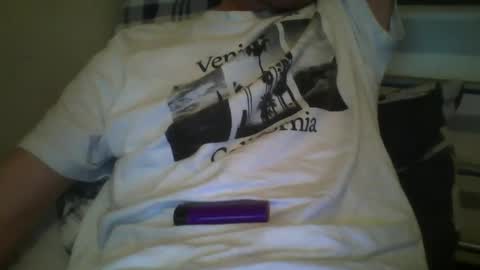 Snapshot of hooper37 chatting on 12/02/24, 01:03 Hooper39 online show from 12/02/24, 01:03