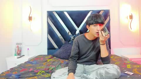 hoot_booys_ online show from 11/17/25, 03:23