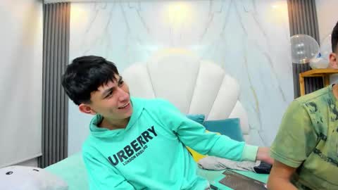 hoot_booys_ online show from 02/23/26, 09:34