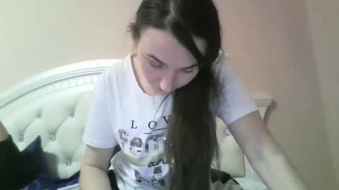 hootloove69 online show from 12/17/25, 06:36