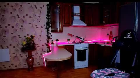 hope happyyy online show from 10/18/25, 01:30