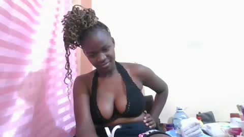 hope_terry online show from 11/18/25, 08:52