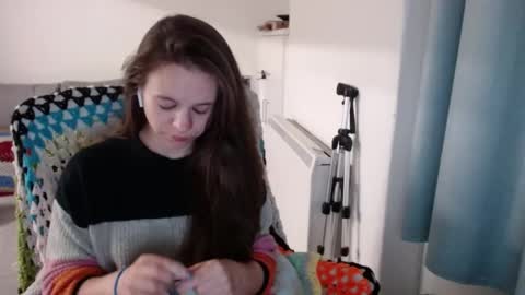 Snapshot of hope_xo chatting on 04/18/26, 08:42 Hope online show from 04/18/26, 08:42