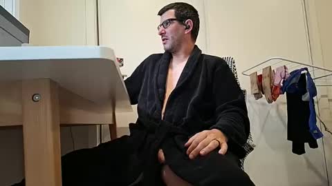 Snapshot of hopefulguy86 chatting on 05/01/26, 10:47 hopefulguy86 online show from 05/01/26, 10:47