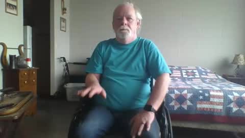 Hormone Monster online show from 01/01/25, 08:15