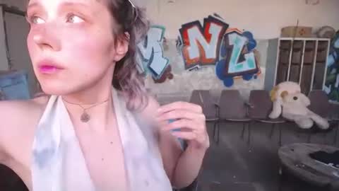 Roxy online show from 09/09/25, 02:38