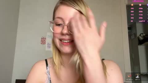 Audrey online show from 12/11/24, 03:56