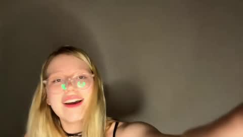 Audrey online show from 01/09/25, 12:25