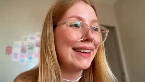 Snapshot of horney_audrey chatting on 06/26/26, 02:27 Audrey online show from 06/26/26, 02:27