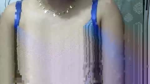 Snapshot of horneydesibaby chatting on 11/07/25, 01:11 horneydesibaby online show from 11/07/25, 01:11