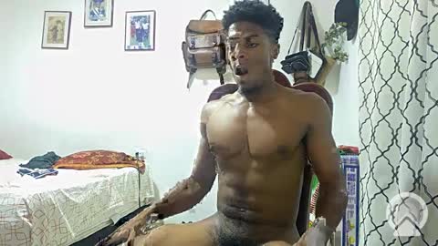 Snapshot of horneyguy2399 chatting on 12/22/24, 05:23 sugarbaby online show from 12/22/24, 05:23