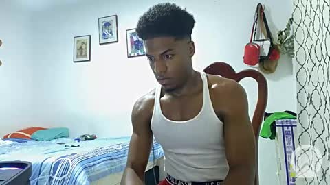 Snapshot of horneyguy2399 chatting on 01/06/25, 03:53 sugarbaby online show from 01/06/25, 03:53