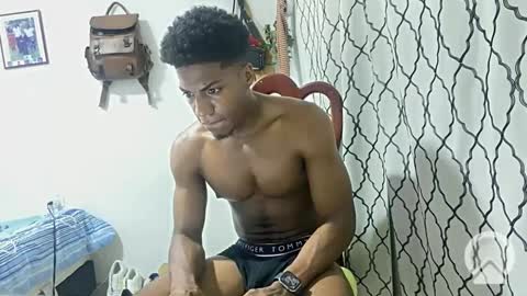 Snapshot of horneyguy2399 chatting on 01/11/25, 12:44 sugarbaby online show from 01/11/25, 12:44