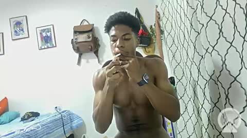 Snapshot of horneyguy2399 chatting on 01/11/25, 04:06 sugarbaby online show from 01/11/25, 04:06