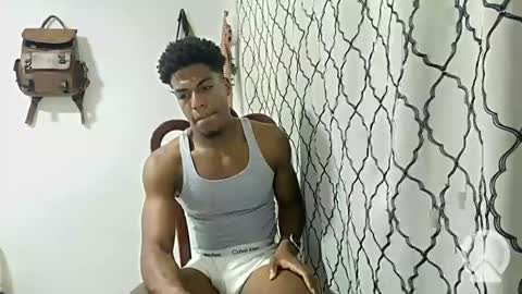 Snapshot of horneyguy2399 chatting on 01/11/25, 11:02 sugarbaby online show from 01/11/25, 11:02