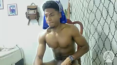 Snapshot of horneyguy2399 chatting on 01/12/25, 05:13 sugarbaby online show from 01/12/25, 05:13