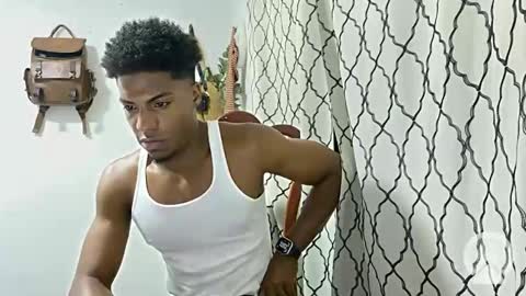 Snapshot of horneyguy2399 chatting on 01/15/25, 05:19 sugarbaby online show from 01/15/25, 05:19