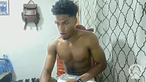 Snapshot of horneyguy2399 chatting on 01/16/25, 04:49 sugarbaby online show from 01/16/25, 04:49