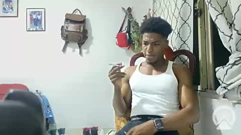 Snapshot of horneyguy2399 chatting on 01/21/25, 02:11 sugarbaby online show from 01/21/25, 02:11