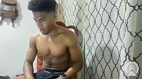 Snapshot of horneyguy2399 chatting on 01/21/25, 05:16 sugarbaby online show from 01/21/25, 05:16