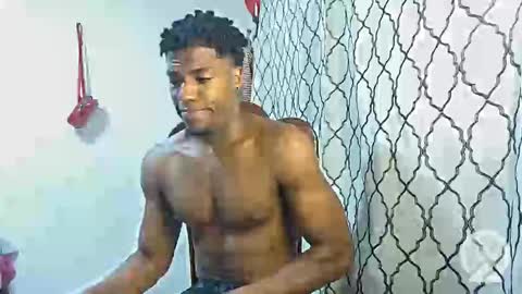 Snapshot of horneyguy2399 chatting on 02/05/25, 01:37 sugarbaby online show from 02/05/25, 01:37