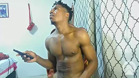 Snapshot of horneyguy2399 chatting on 02/05/25, 04:37 sugarbaby online show from 02/05/25, 04:37