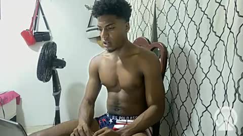 Snapshot of horneyguy2399 chatting on 02/10/25, 01:03 sugarbaby online show from 02/10/25, 01:03