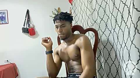 Snapshot of horneyguy2399 chatting on 02/26/25, 02:37 sugarbaby online show from 02/26/25, 02:37