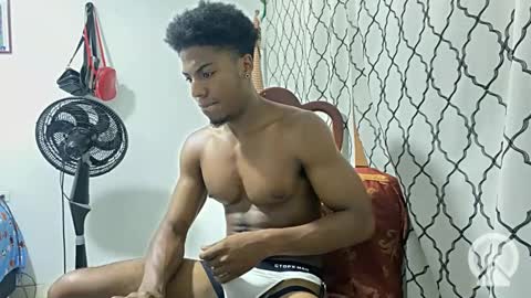 Snapshot of horneyguy2399 chatting on 03/09/25, 04:55 sugarbaby online show from 03/09/25, 04:55