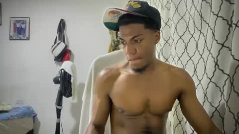 Snapshot of horneyguy2399 chatting on 09/11/25, 01:28 sugarbaby online show from 09/11/25, 01:28