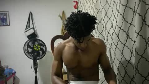 Snapshot of horneyguy2399 chatting on 09/22/25, 01:51 sugarbaby online show from 09/22/25, 01:51