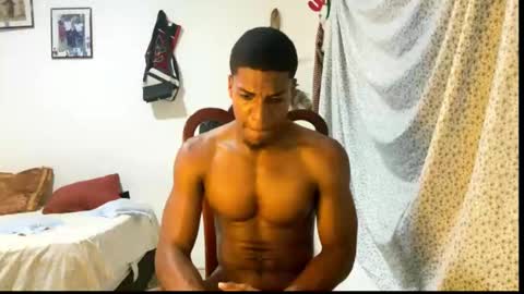 Snapshot of horneyguy2399 chatting on 04/17/26, 02:47 sugarbaby online show from 04/17/26, 02:47