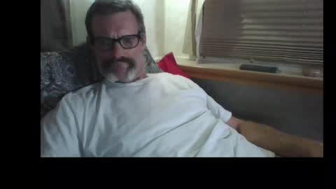Snapshot of horneyjoe48 chatting on 04/05/26, 10:12 joey online show from 04/05/26, 10:12