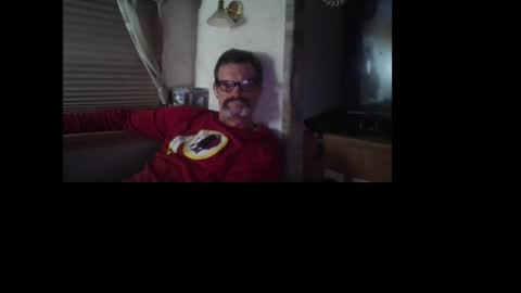 Snapshot of horneyjoe48 chatting on 04/17/26, 09:01 joey online show from 04/17/26, 09:01