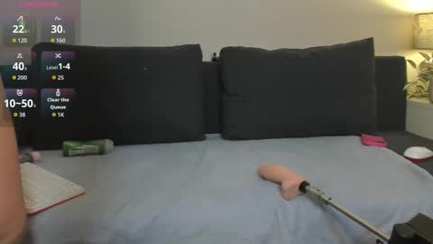 Naomi online show from 11/27/25, 06:37