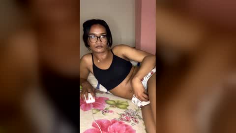 Snapshot of horny_brii chatting on 04/11/26, 03:00 horny_brii online show from 04/11/26, 03:00