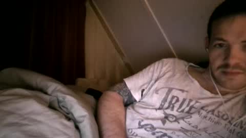 horny_dutch020 online show from 05/04/26, 09:00