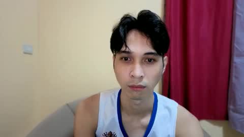 Snapshot of horny_eddie chatting on 09/11/25, 12:05 EDDIE online show from 09/11/25, 12:05