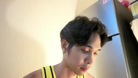 Snapshot of horny_eddie chatting on 10/23/25, 04:17 EDDIE online show from 10/23/25, 04:17