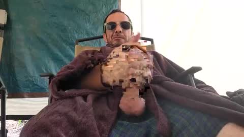 Snapshot of horny_funtime chatting on 04/11/26, 06:34 James online show from 04/11/26, 06:34