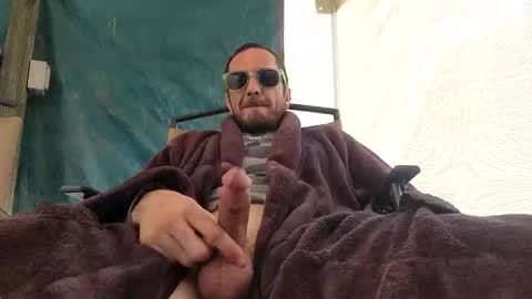 Snapshot of horny_funtime chatting on 04/13/26, 05:51 James online show from 04/13/26, 05:51