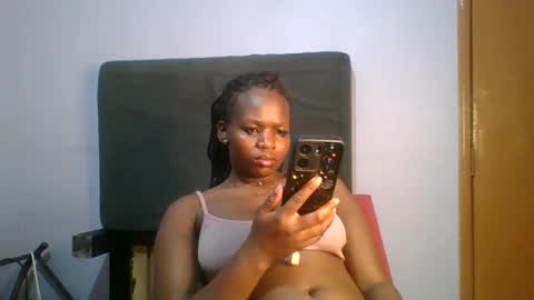 Snapshot of horny_hearts chatting on 11/02/25, 05:37 phanice online show from 11/02/25, 05:37