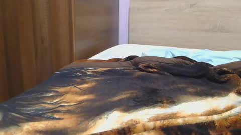 Serena online show from 02/25/25, 07:03