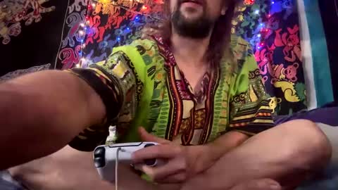 Snapshot of horny_hippie420 chatting on 12/10/24, 06:28 Horny Rockstar420 online show from 12/10/24, 06:28