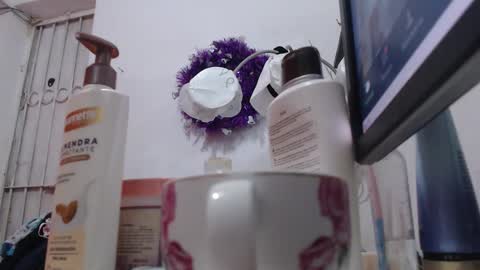 Snapshot of horny_mommy17 chatting on 04/26/26, 03:10 armina online show from 04/26/26, 03:10