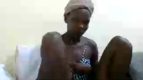Snapshot of horny_mummie chatting on 06/26/26, 05:23 andalia online show from 06/26/26, 05:23
