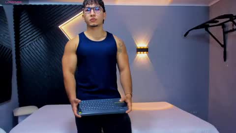 Snapshot of horny_nick18 chatting on 05/04/26, 02:02 horny_nick18 online show from 05/04/26, 02:02