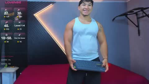 Snapshot of horny_nick18 chatting on 05/08/26, 12:32 horny_nick18 online show from 05/08/26, 12:32